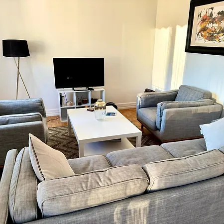 Bergson - 80m2, 2 Grandes Chambres, Entierement Renovee Et Equipee, Lumineux, Wifi, Balcon, Calme, Vue Imprenable * Saint-Etienne (Loire)