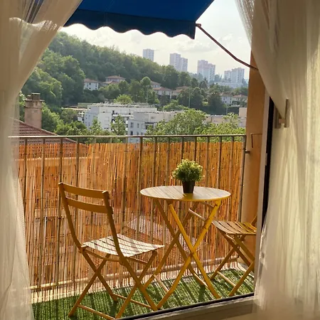 Apartmán Bergson - 80m2, 2 Grandes Chambres, Entierement Renovee Et Equipee, Lumineux, Wifi, Balcon, Calme, Vue Imprenable Saint-Etienne (Loire)