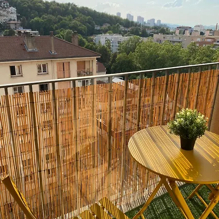 Apartmán Bergson - 80m2, 2 Grandes Chambres, Entierement Renovee Et Equipee, Lumineux, Wifi, Balcon, Calme, Vue Imprenable *